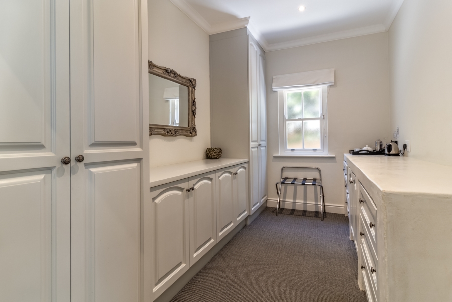 To Let 5 Bedroom Property for Rent in Franschhoek Western Cape